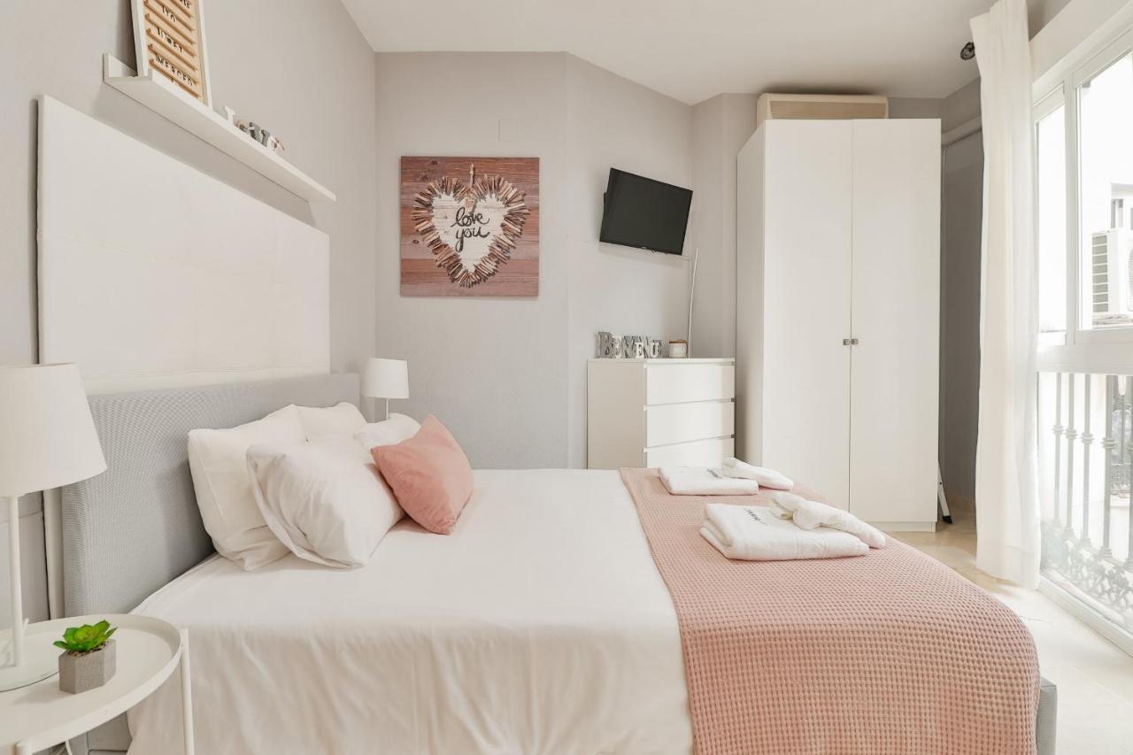 C14 - Nice Studio Close To Historical Center มาลากา ภายนอก รูปภาพ