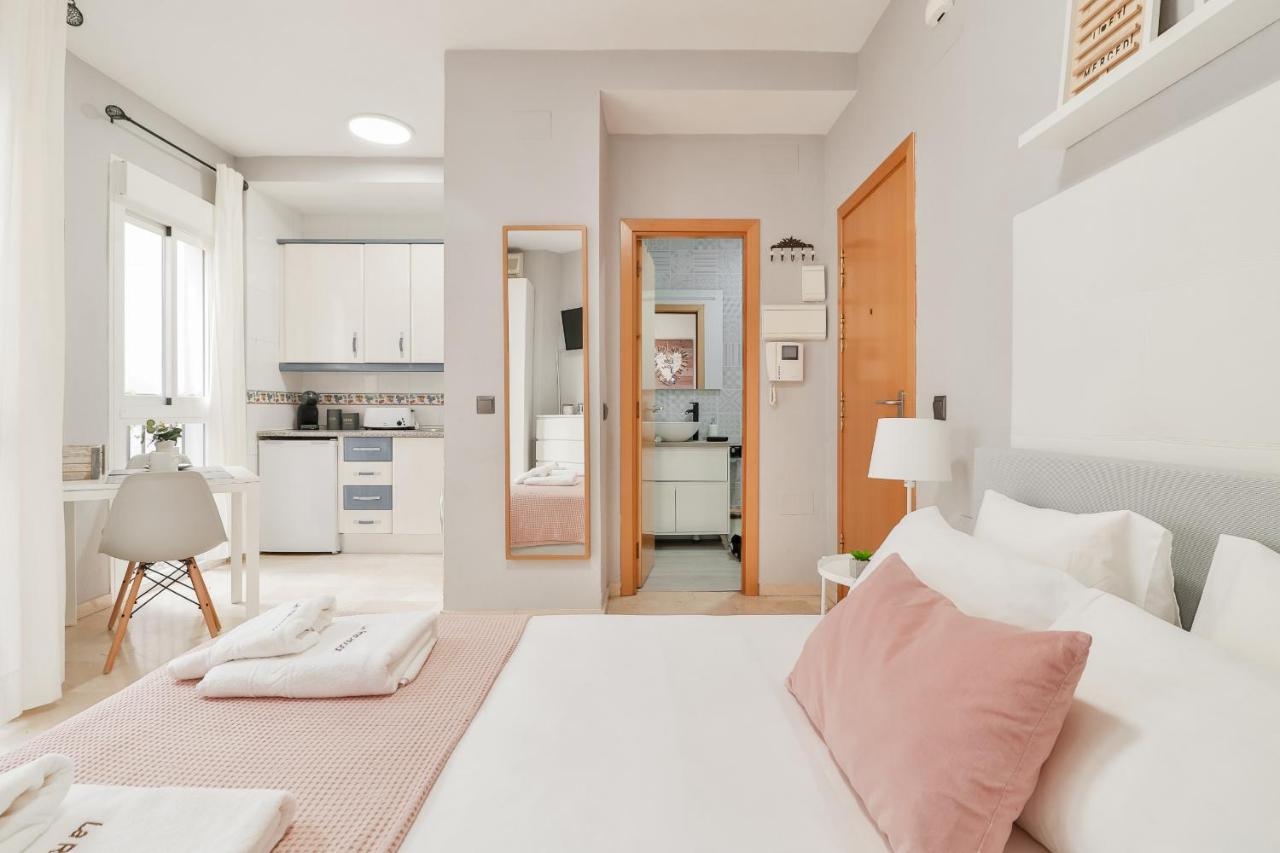 C14 - Nice Studio Close To Historical Center มาลากา ภายนอก รูปภาพ