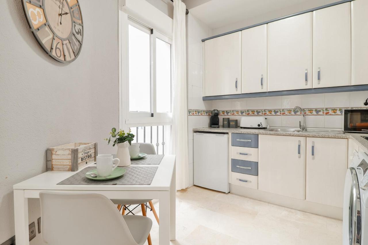 C14 - Nice Studio Close To Historical Center มาลากา ภายนอก รูปภาพ