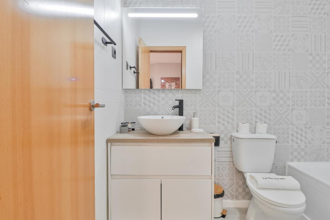 C14 - Nice Studio Close To Historical Center มาลากา ภายนอก รูปภาพ