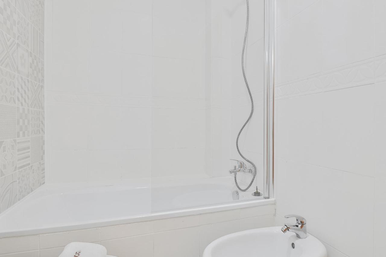 C14 - Nice Studio Close To Historical Center มาลากา ภายนอก รูปภาพ